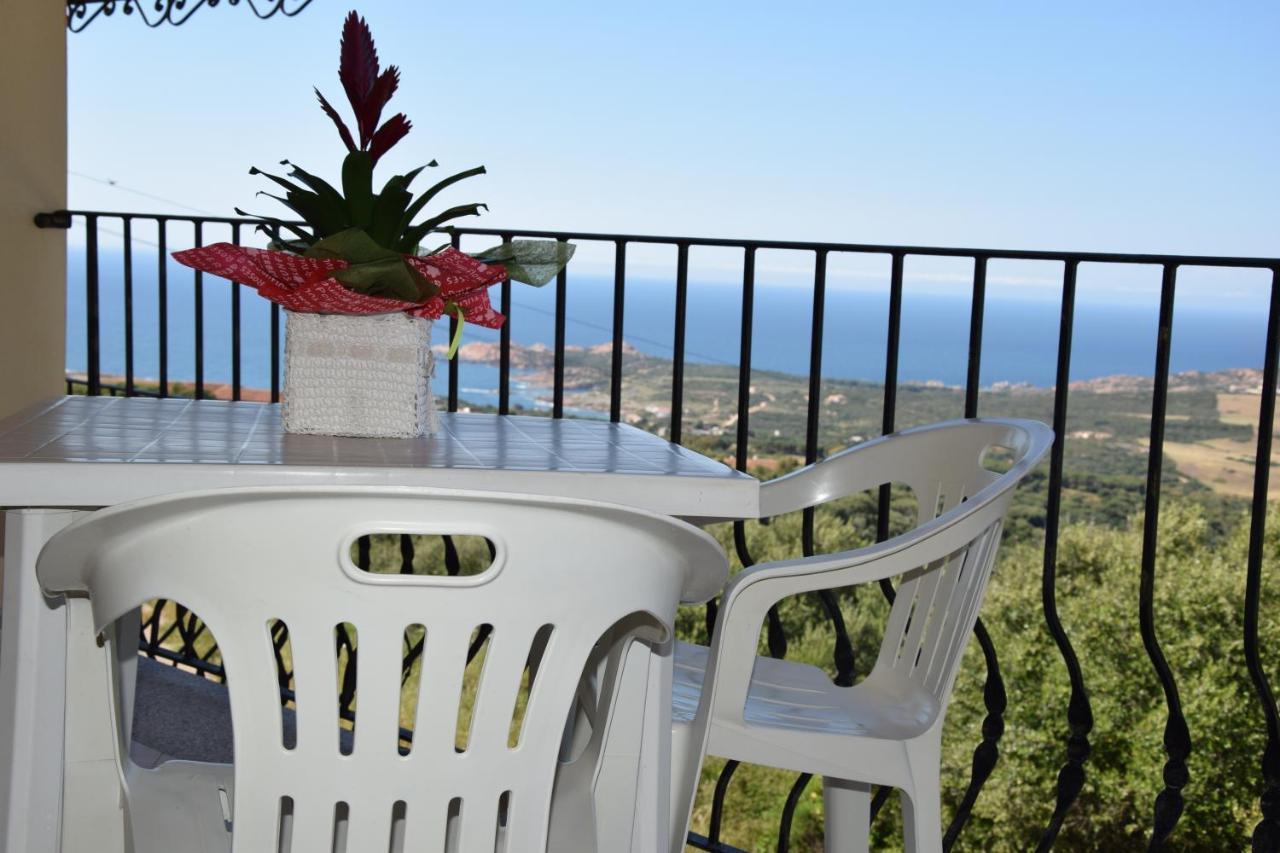 Isola Rossa Appartamenti Paduledda Buitenkant foto