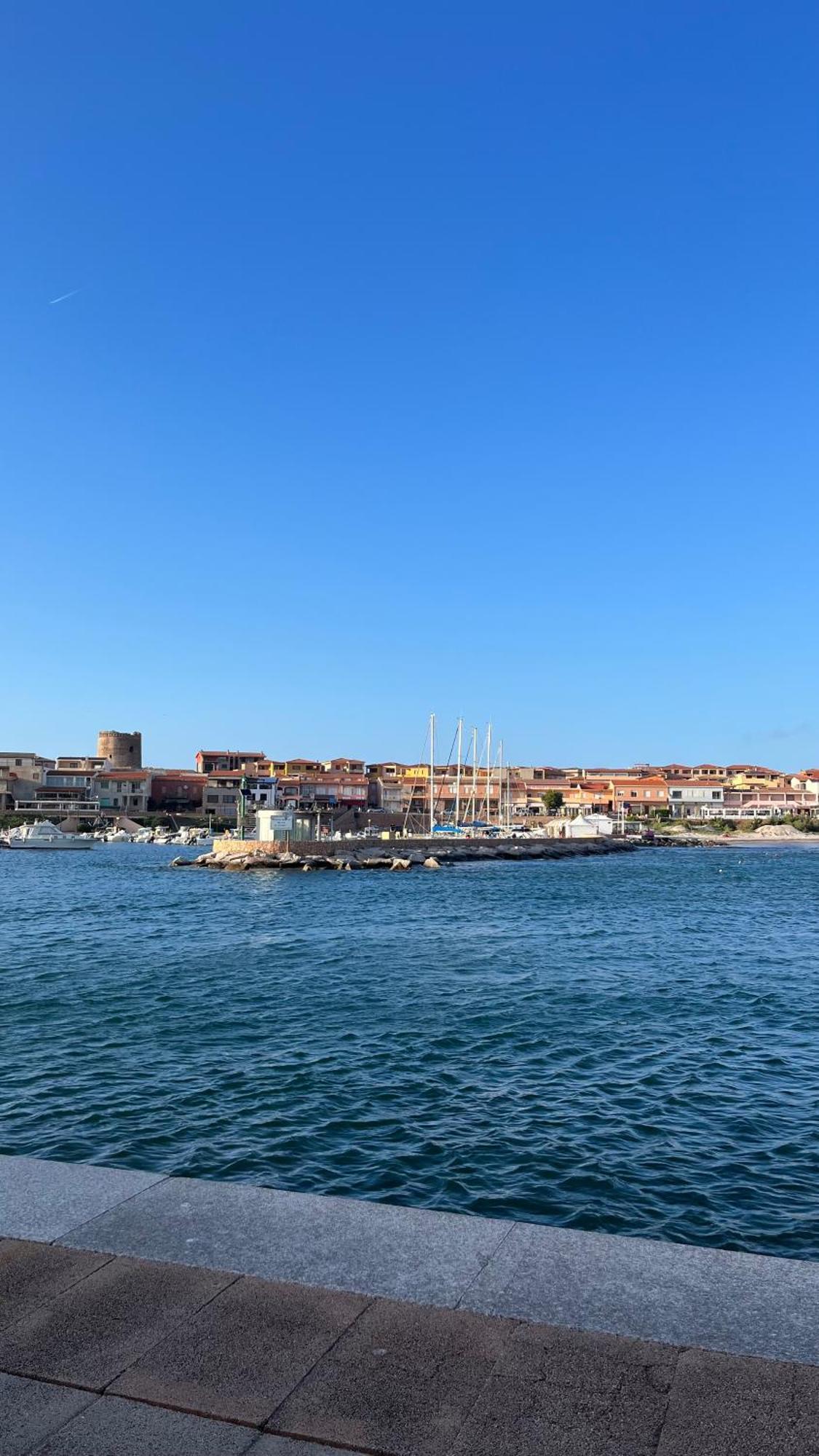 Isola Rossa Appartamenti Paduledda Buitenkant foto