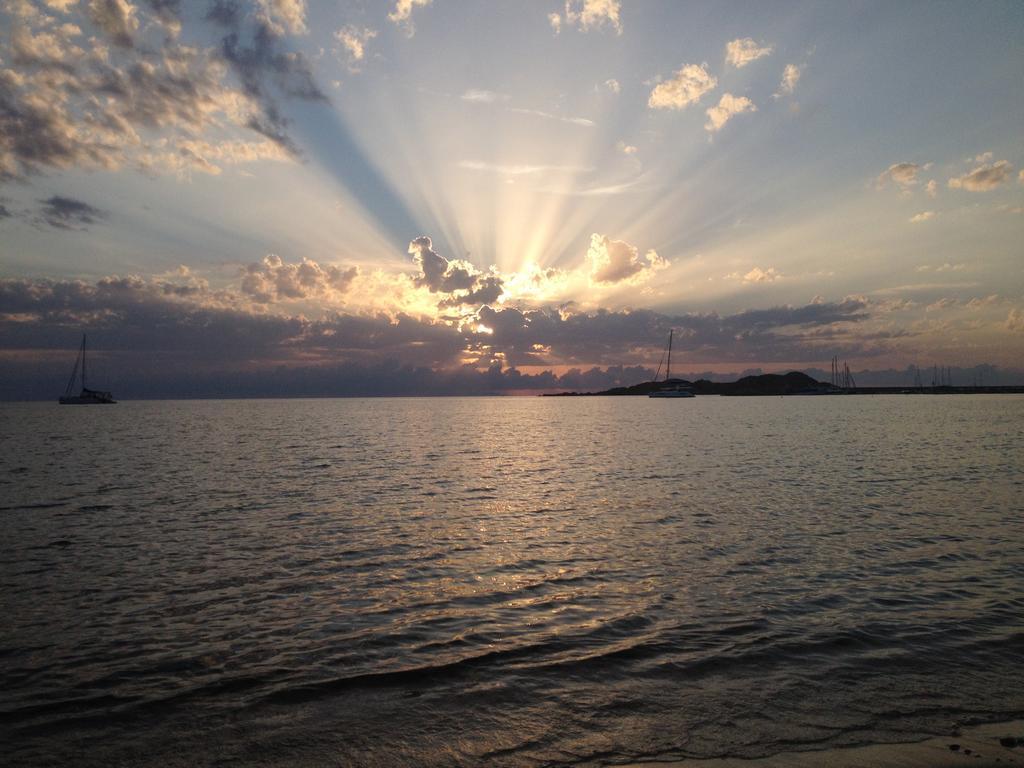 Isola Rossa Appartamenti Paduledda Buitenkant foto