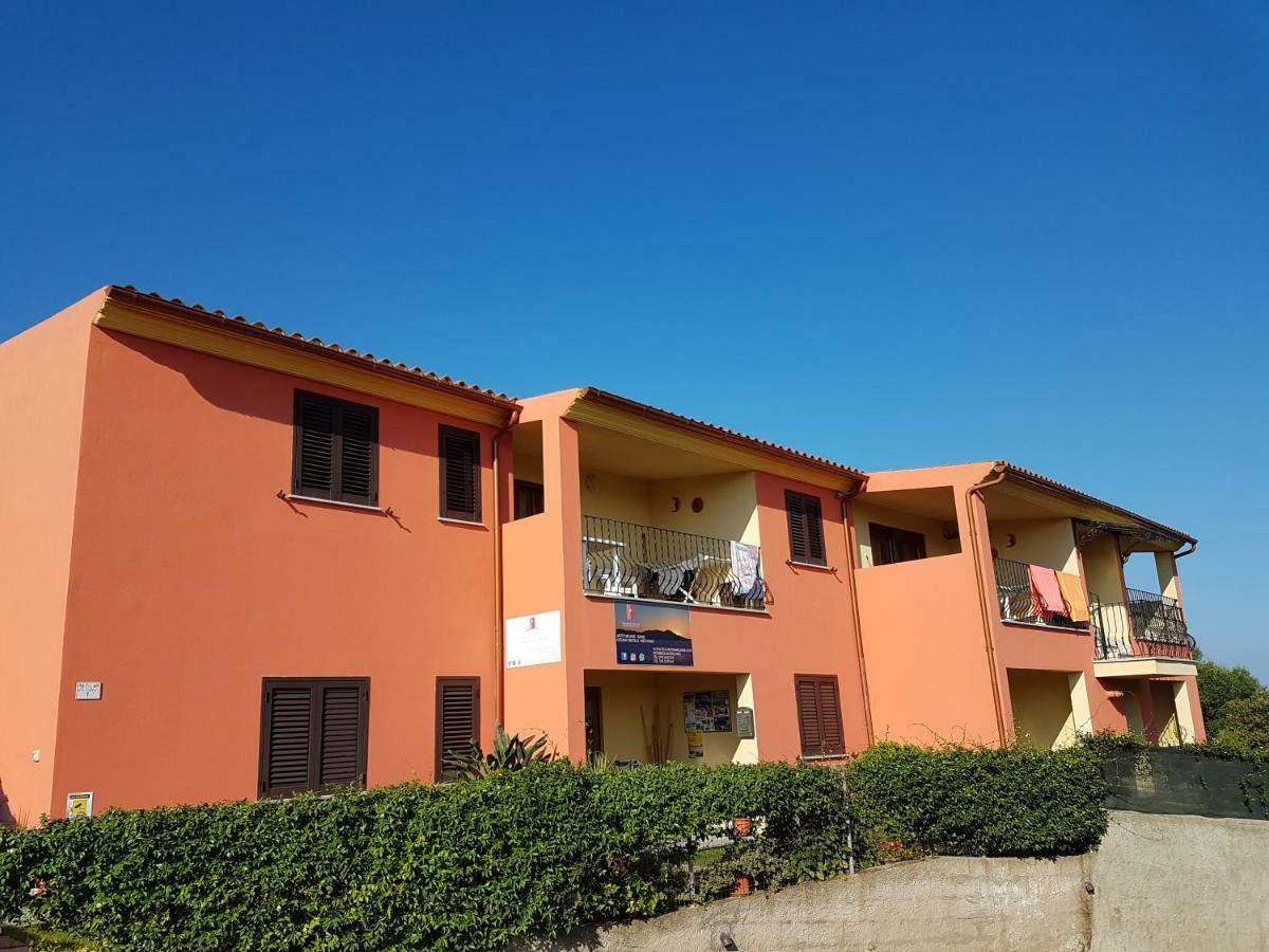 Isola Rossa Appartamenti Paduledda Buitenkant foto